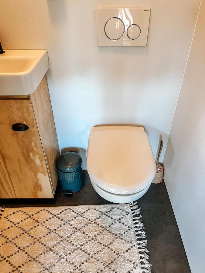 Elysian Fields - The Island Tiny House Bed and Breakfast Sadu Exteriör bild