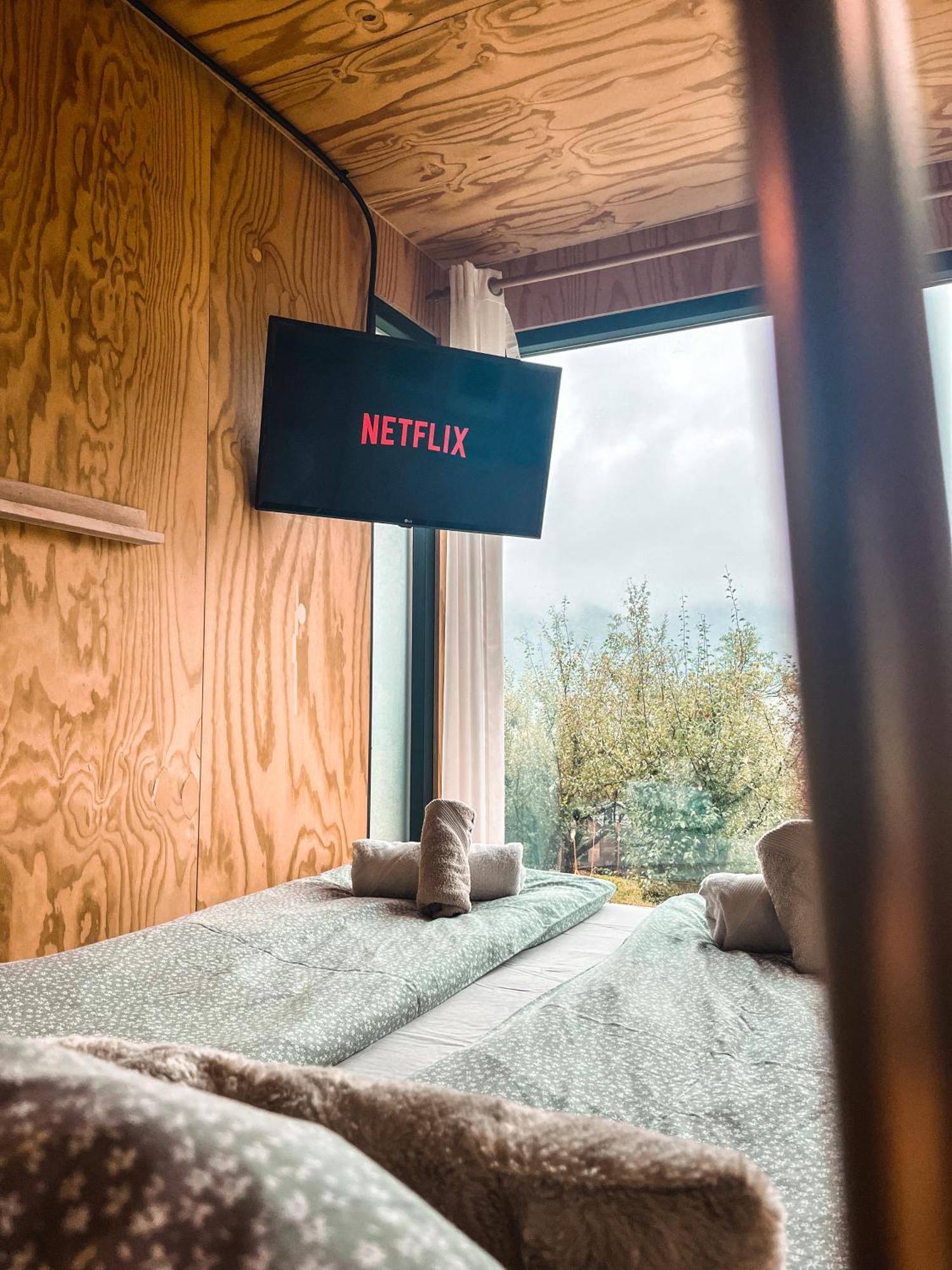 Elysian Fields - The Island Tiny House Bed and Breakfast Sadu Exteriör bild