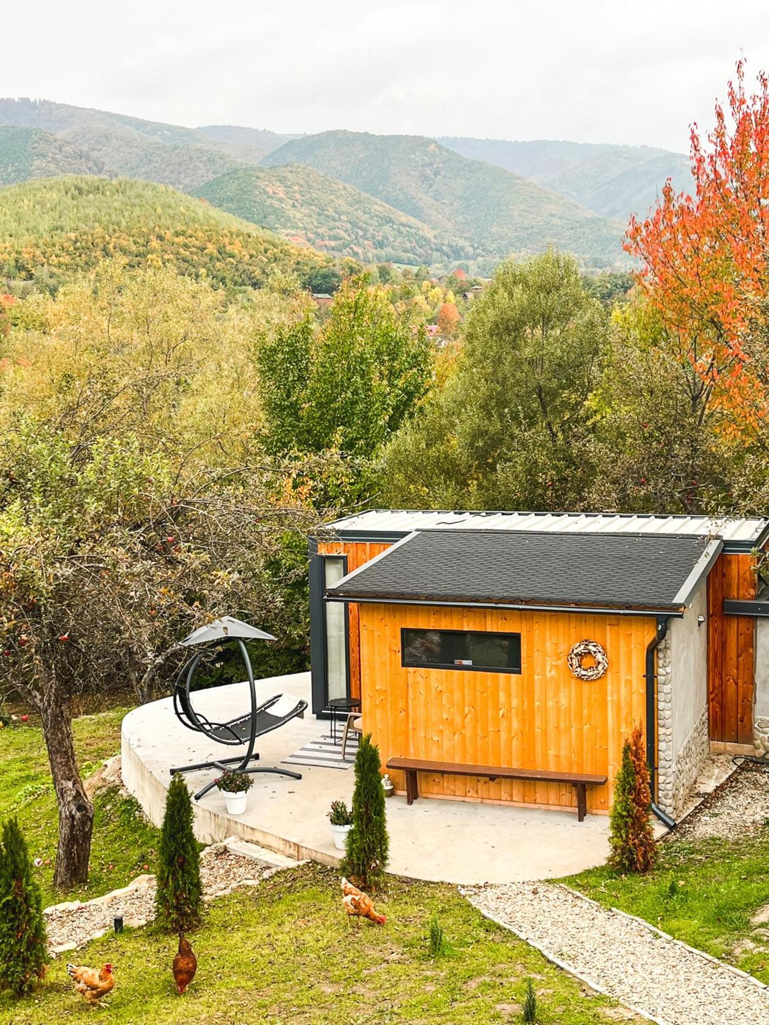 Elysian Fields - The Island Tiny House Bed and Breakfast Sadu Exteriör bild